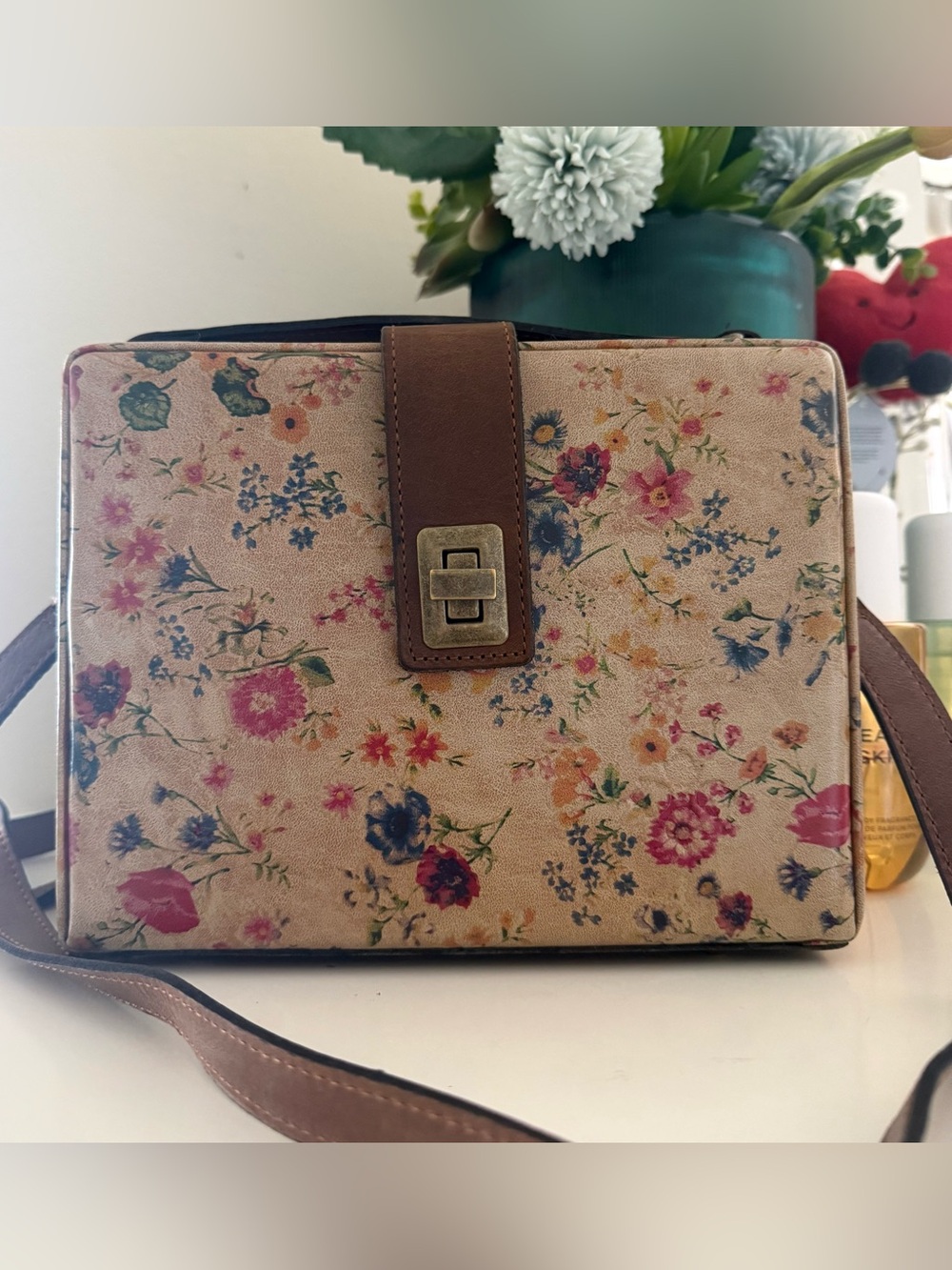 Patricia Nash EUC Prairie rose box Crossbody bag with dust bag authentic - Picture 2 of 16